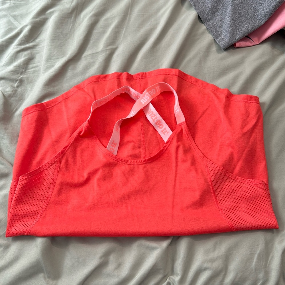 Nike Dri-FIT Training Tank Top Size Large